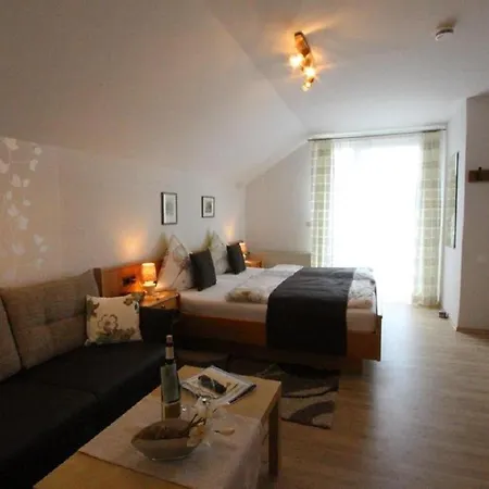 Wein- Und Gaestehaus Lentes 3* Trittenheim