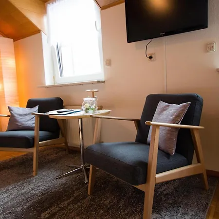 Wein- Und Gaestehaus Lentes Penzion