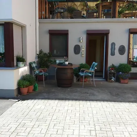 Wein- Und Gaestehaus Lentes Penzion 3*